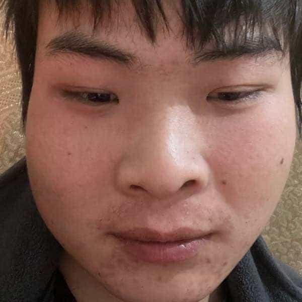25岁岁湖南单身帅哥 - 佛山吉缘网