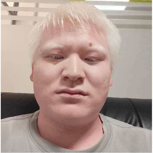 30岁岁安徽单身帅哥 - 佛山吉缘网