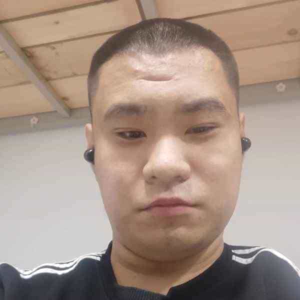 25岁岁山东单身帅哥 - 佛山吉缘网