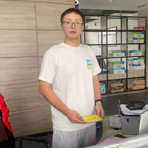 30岁岁江苏单身帅哥 - 佛山吉缘网